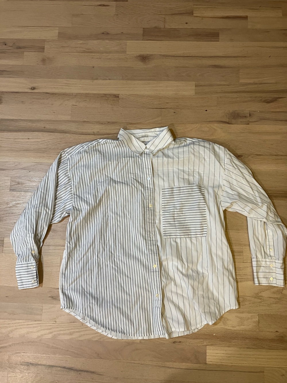 Abercrombie & Fitch Oversized White Shirt with Thin Gray Stripes